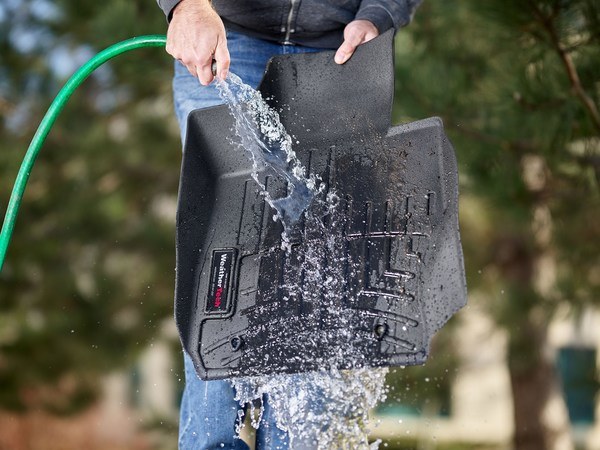 Weathertech digitalfit floor mats: easy to clean